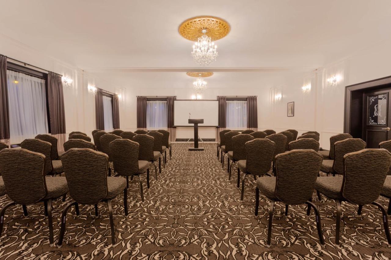 פונד דו לאק Hotel Retlaw, Trademark Collection By Wyndham מראה חיצוני תמונה